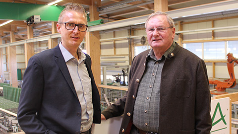 Jürgen und Jörg Schaffitzel in der Produktionshalle