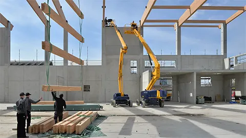 Montage der neuen Gärhalle der Bioabfallverwertung Leonberg