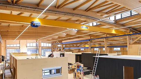 Weitere Innenansicht mit Fensterfront Holzbau Glaß, Pfaffenhofen