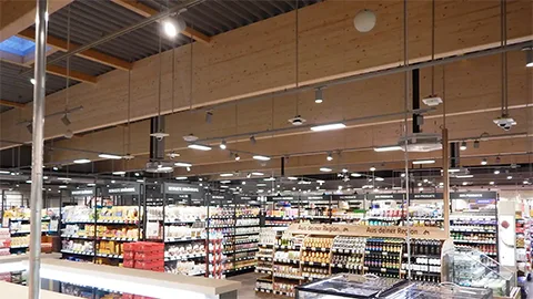 Holztragwerk des REWE Verkaufsmarktes Trier