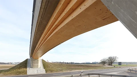 Untere Ansicht des Blockträgers der HBV-Brücke Manching