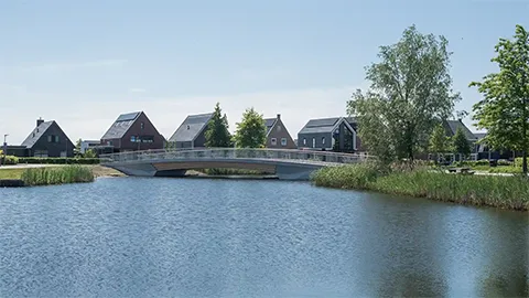 Ansicht aus der Ferne der Schwerlastbrücke Ter Sluis, Meerstad, Gemeinde Groningen, NL