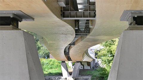 Untere Tragwerksansicht des Bankmannstegs in Tübingen
