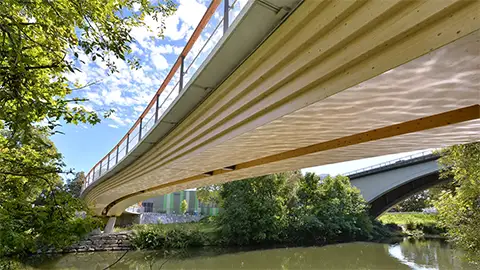 Blockträgeransicht des fertigen Bankmannstegs in Tübingen