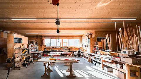 Klemptnerarbeiten-Büro der neuen Halle von Kiefer Holzbau