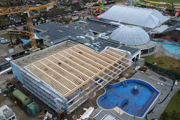 Holztragwerk Miramar nach der Montage