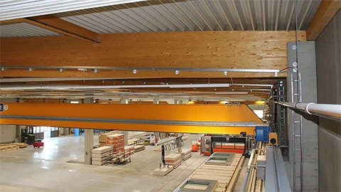 Ansicht Holztragwerk der neuen Abbundhalle HR Holzelement, Röttenbacher Holzbau Lichtenau-Unterrottmannsdorf