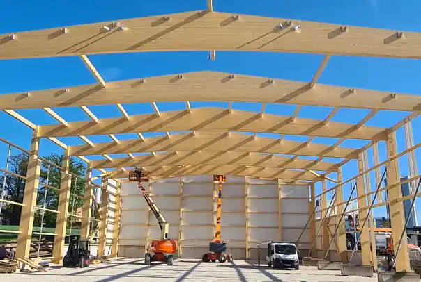 Montage neue Abbundhalle Kurz Holzhaus